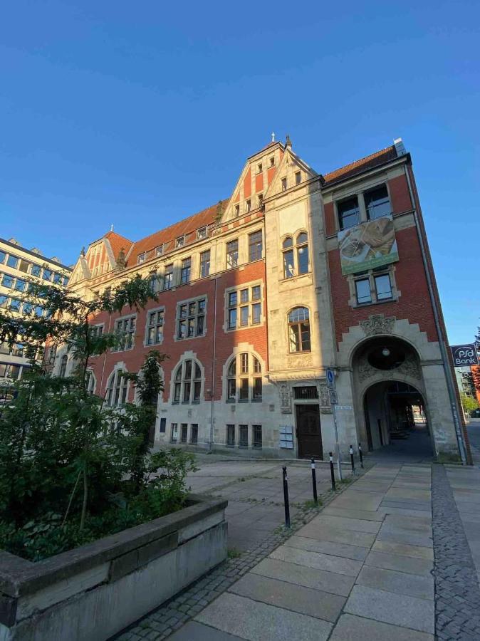 Loft + Balkon In Historischem Altbau Am Marktplatz Chemnitz Buitenkant foto