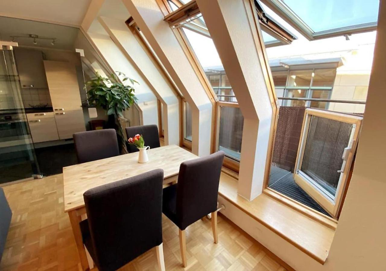 Loft + Balkon In Historischem Altbau Am Marktplatz Chemnitz Buitenkant foto